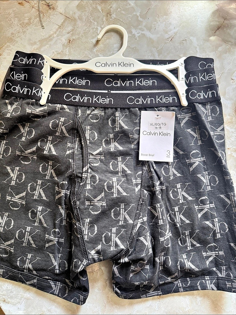 Calvin Klein Baker Boxer Boys Size 3 NWT Boxer Briefs